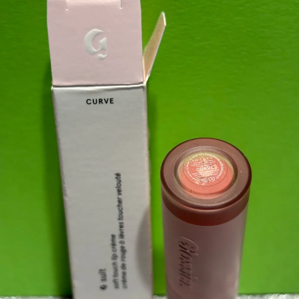 BNIB! Glossier G Suit Soft Touch Lip Crème in CURVE- Dusty Peach